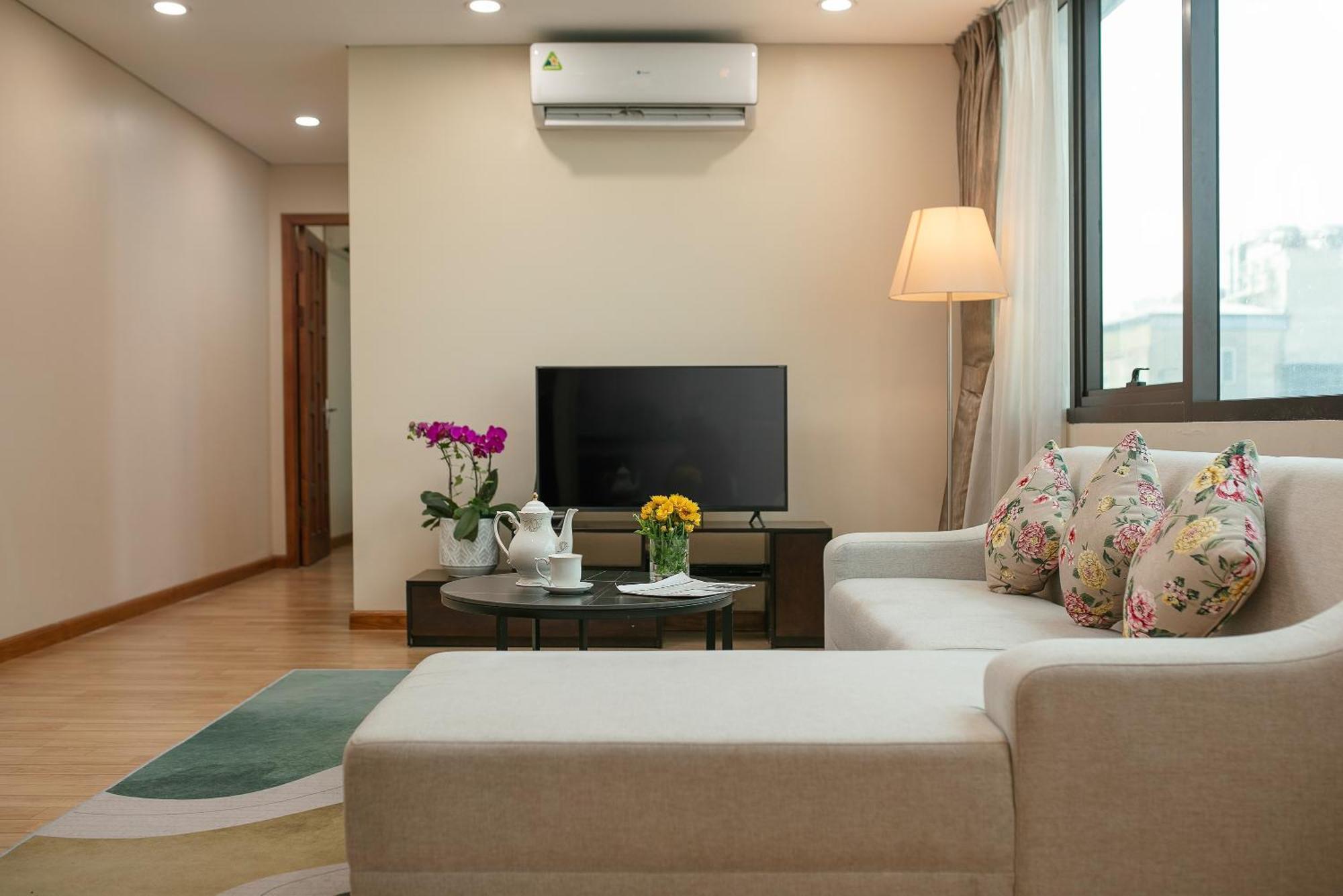 Hb Serviced Apartment - 121B Quan Hoa Hanoi Luaran gambar