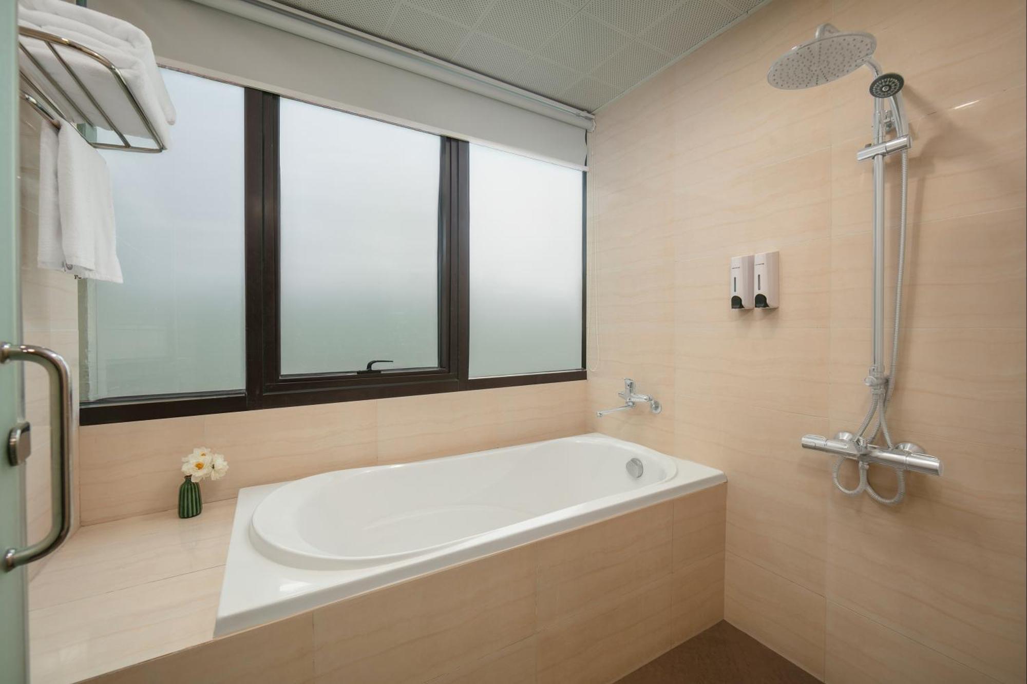 Hb Serviced Apartment - 121B Quan Hoa Hanoi Luaran gambar