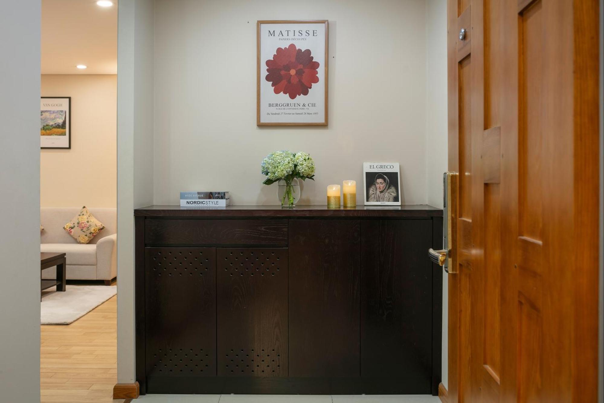 Hb Serviced Apartment - 121B Quan Hoa Hanoi Luaran gambar